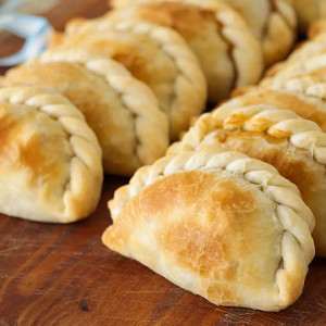 Empanadas De Carne Cortada A Cuchillo X 6 Unidades - Alpapuyo